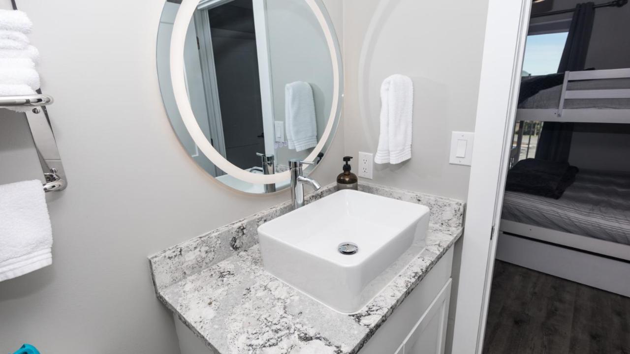 5-star Beachfront - Remodeled 2 Bd & 2 Ba - Dunes Of Panama D505 Panama City Beach