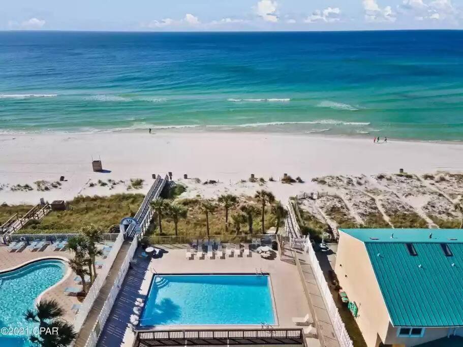 Spacious Family Hideaway On The Emerald Coast! Holiday home