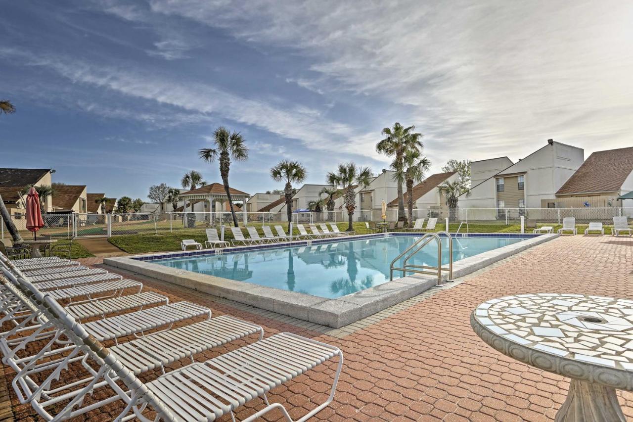 Apartment Pcb Getaway Pool Access, Walk To Beach! Panama City Beach