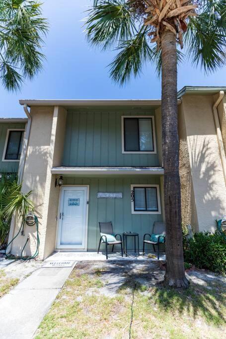 Spacious Family Hideaway On The Emerald Coast!