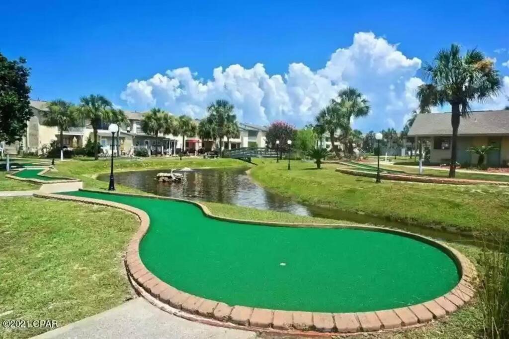 Spacious Family Hideaway On The Emerald Coast! *