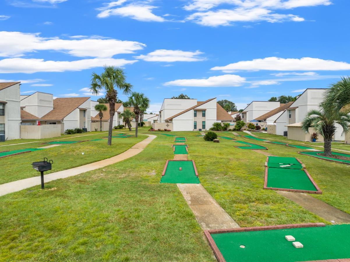 Beachside Paradise Sleeps 8 Pools Mini Golf & * Panama City Beach