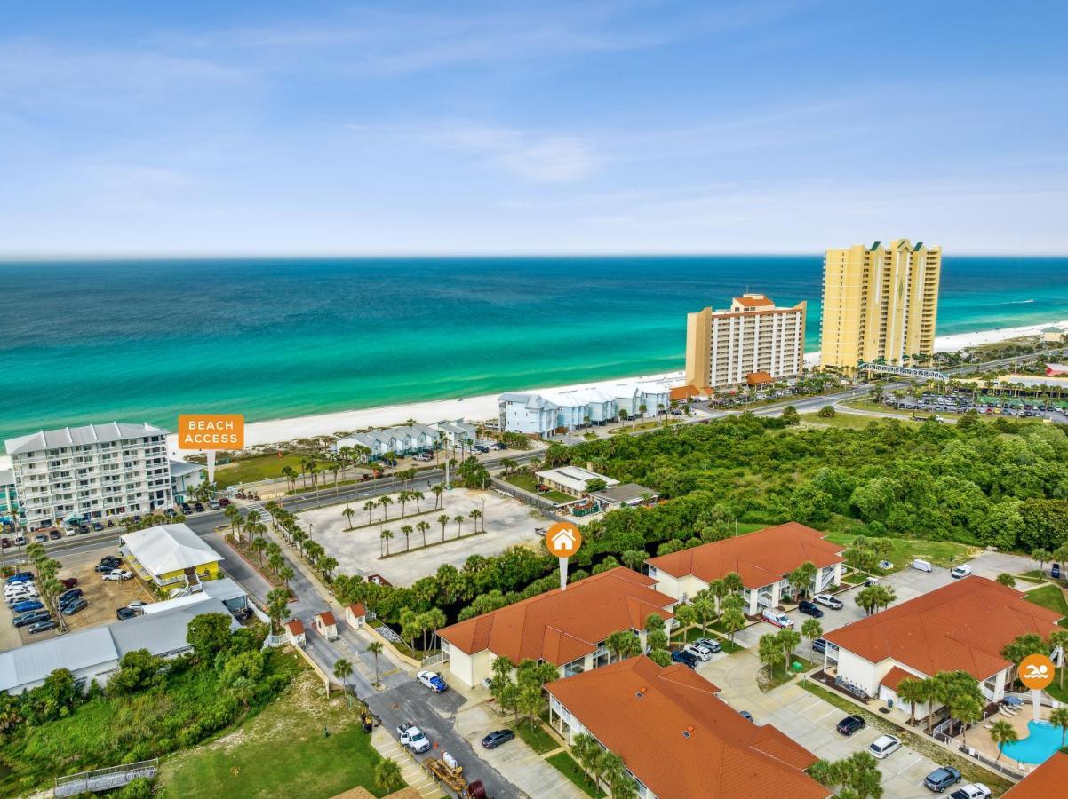 Beachside Paradise Sleeps 8 Pools Mini Golf &