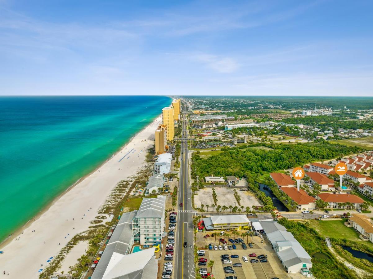 Holiday home Beachside Paradise Sleeps 8 Pools Mini Golf & *