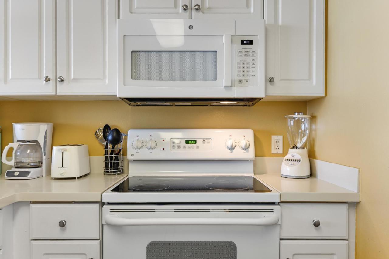 Parking Fee Included-majestic 1-1306! Gulf Front 1bedroom, Pool,hot Tubs,tennis Holiday home *