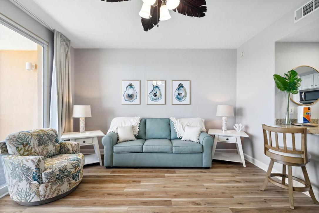 Splash Beachfront Apartment *
