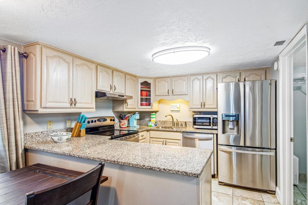 Apartment Pinnacle Port A-101 *