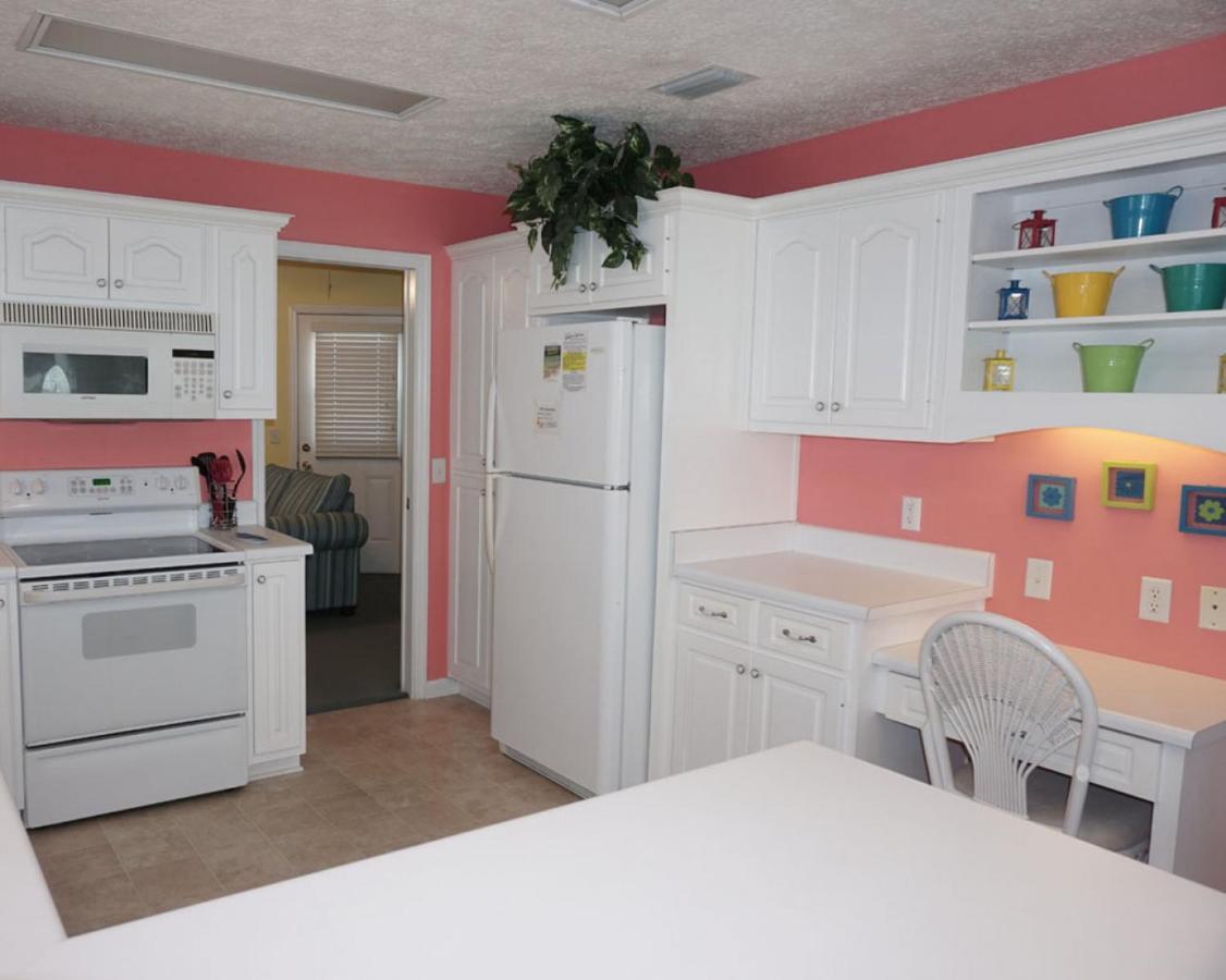 Venture Out 402 North Marlin Dr With Golf Cart Holiday home