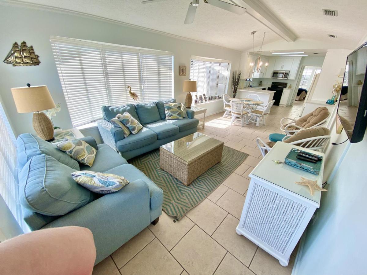 Holiday home Venture Out 332 Lagoon Ln With 2 Golf Carts