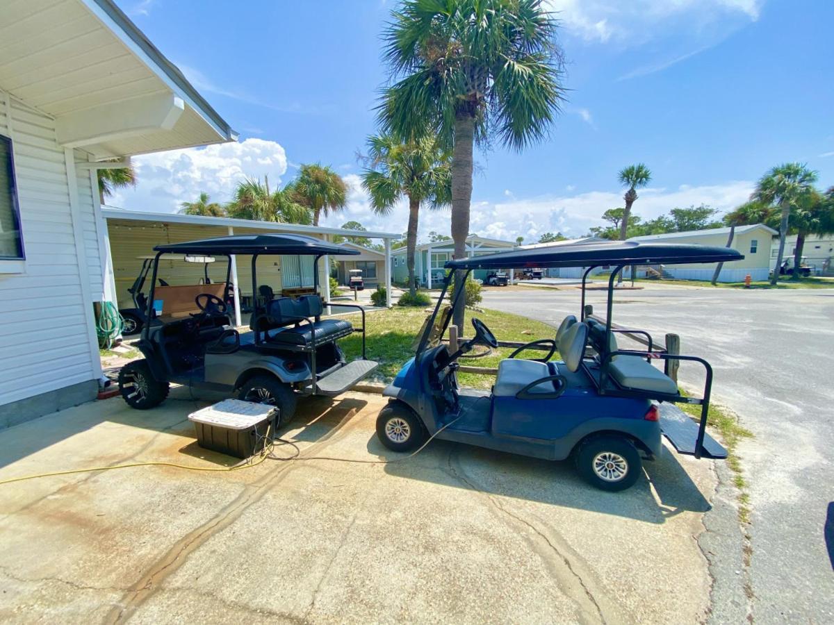 Holiday home Venture Out 332 Lagoon Ln With 2 Golf Carts