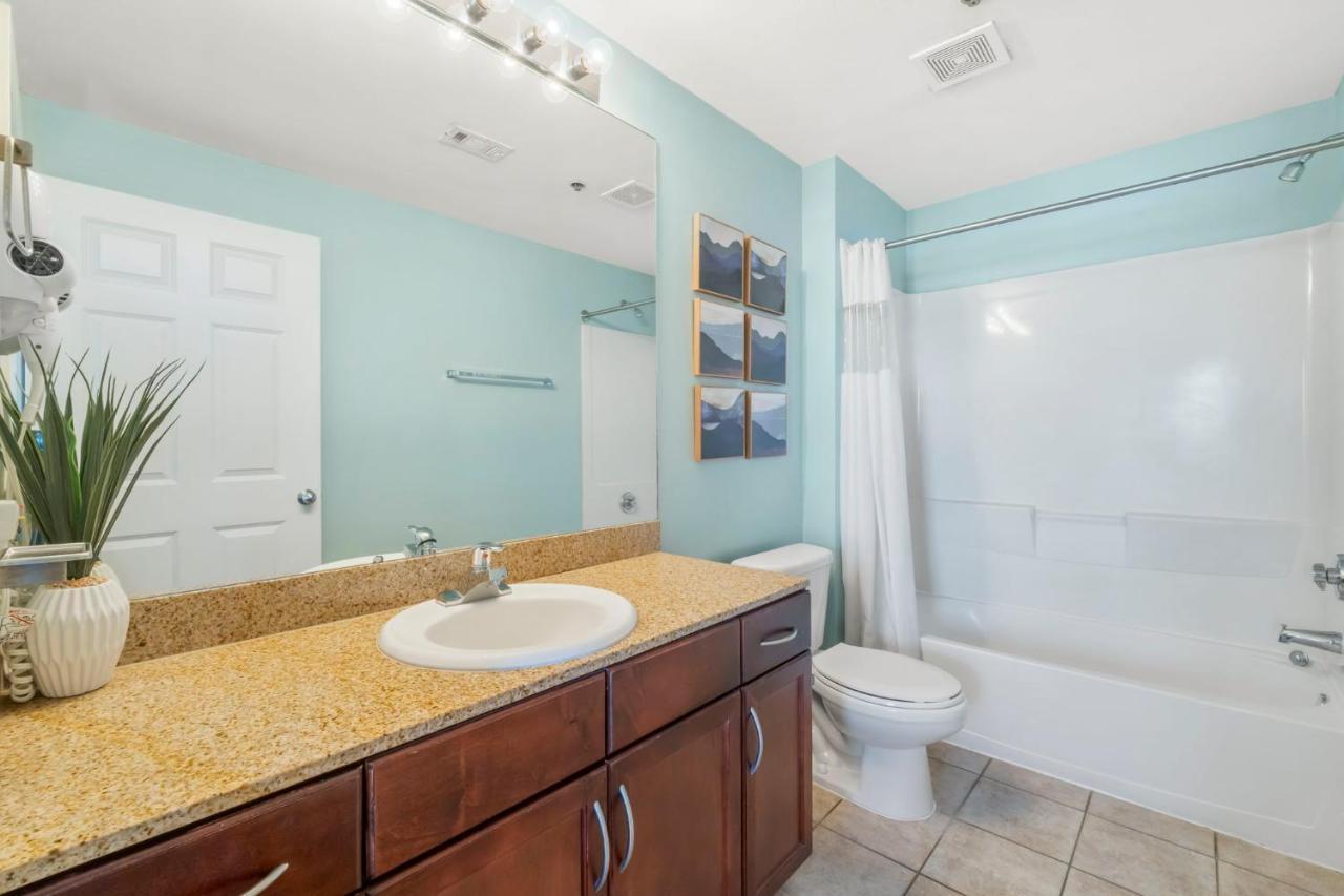 Laketown Wharf 1014 Apartment *