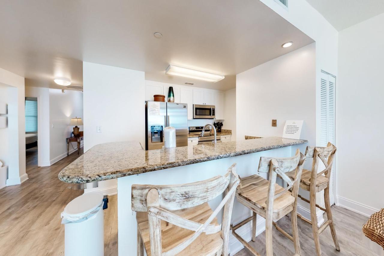 Aqua 405 Apartment *