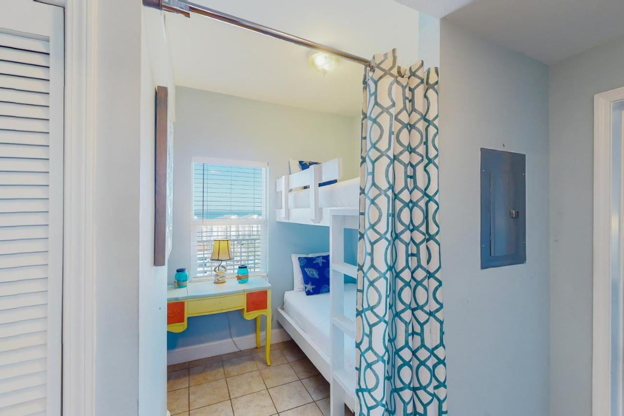 Laketown Wharf 1732 Apartment Panama City Beach