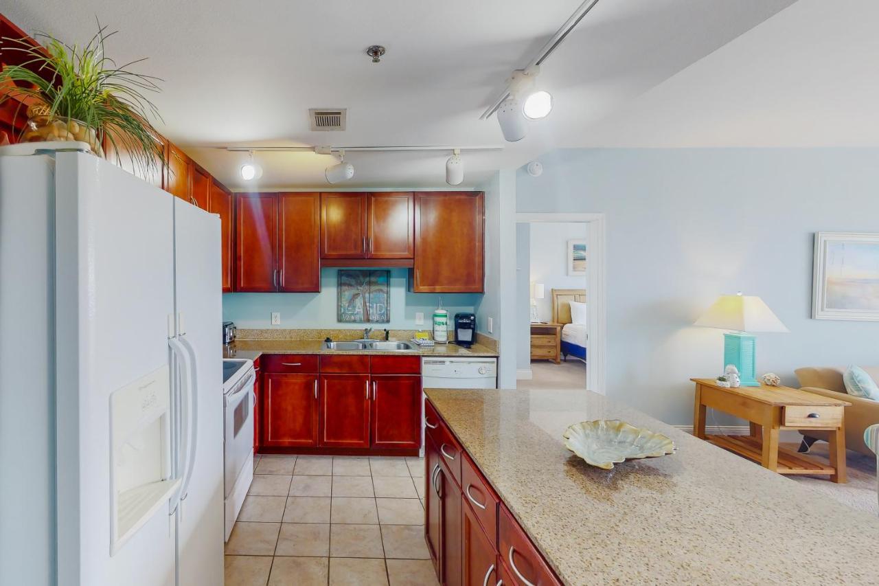 Apartment Laketown Wharf 1732