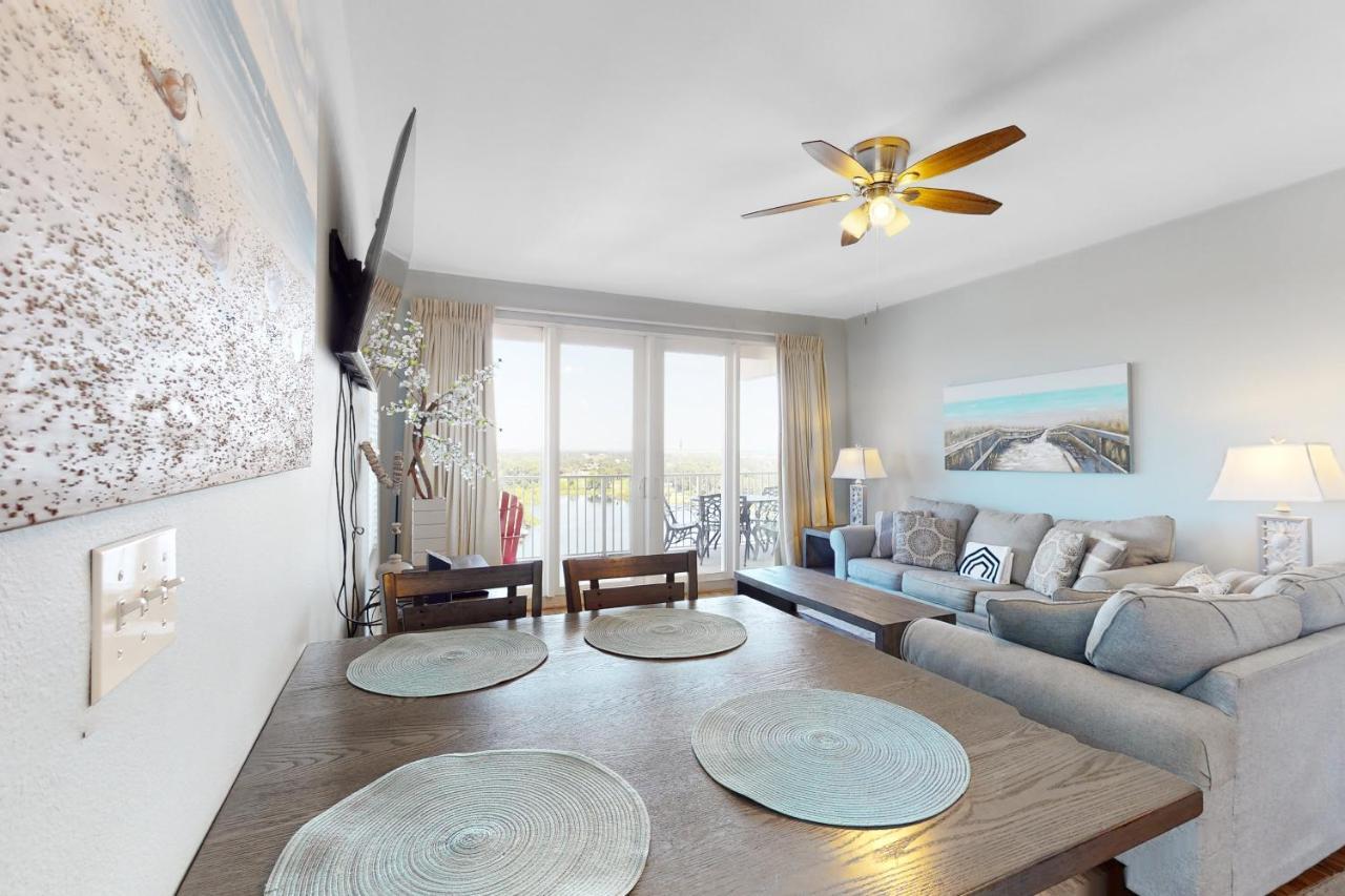 Laketown Wharf 1038 Apartment