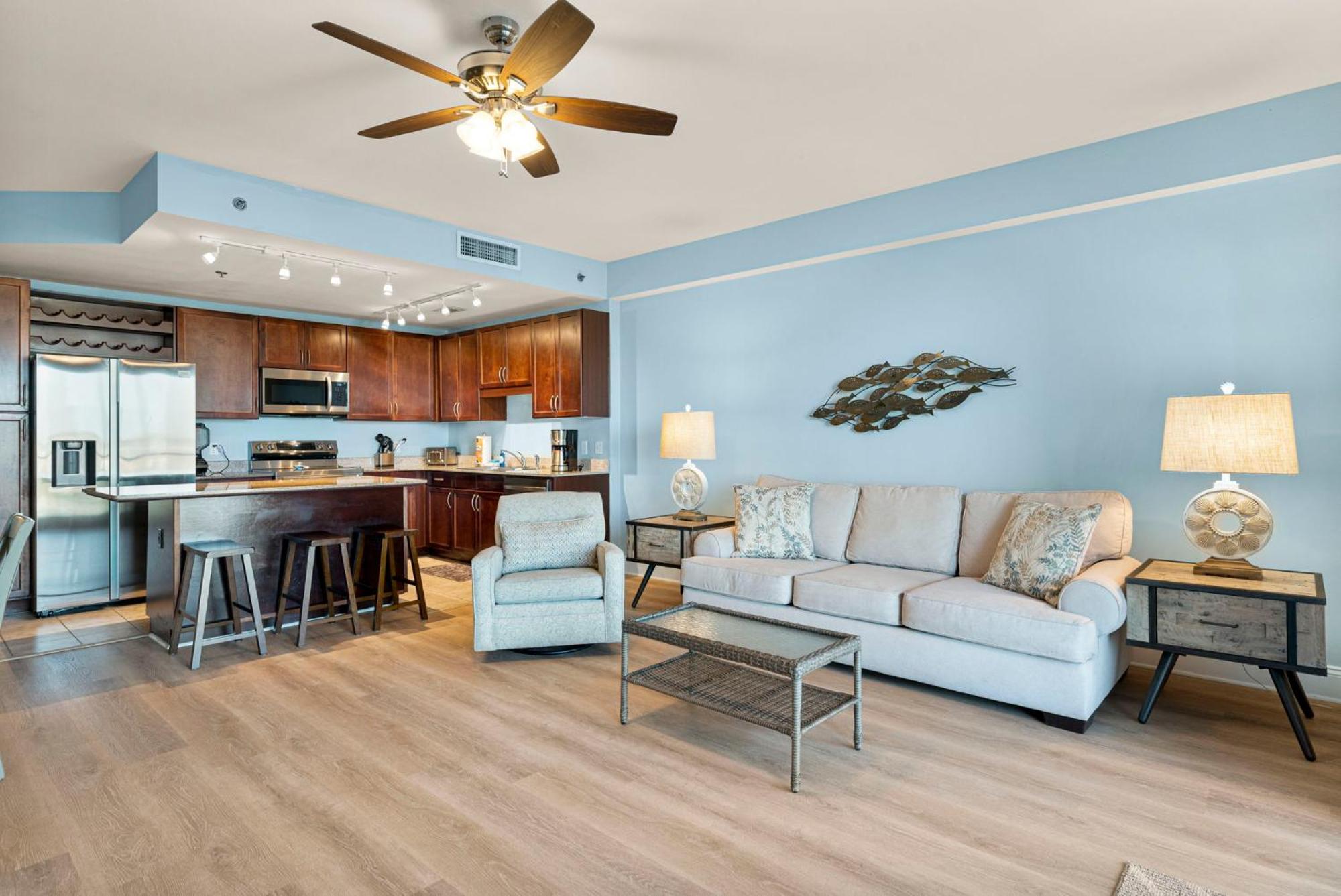 Laketown Wharf #319 By Nautical *