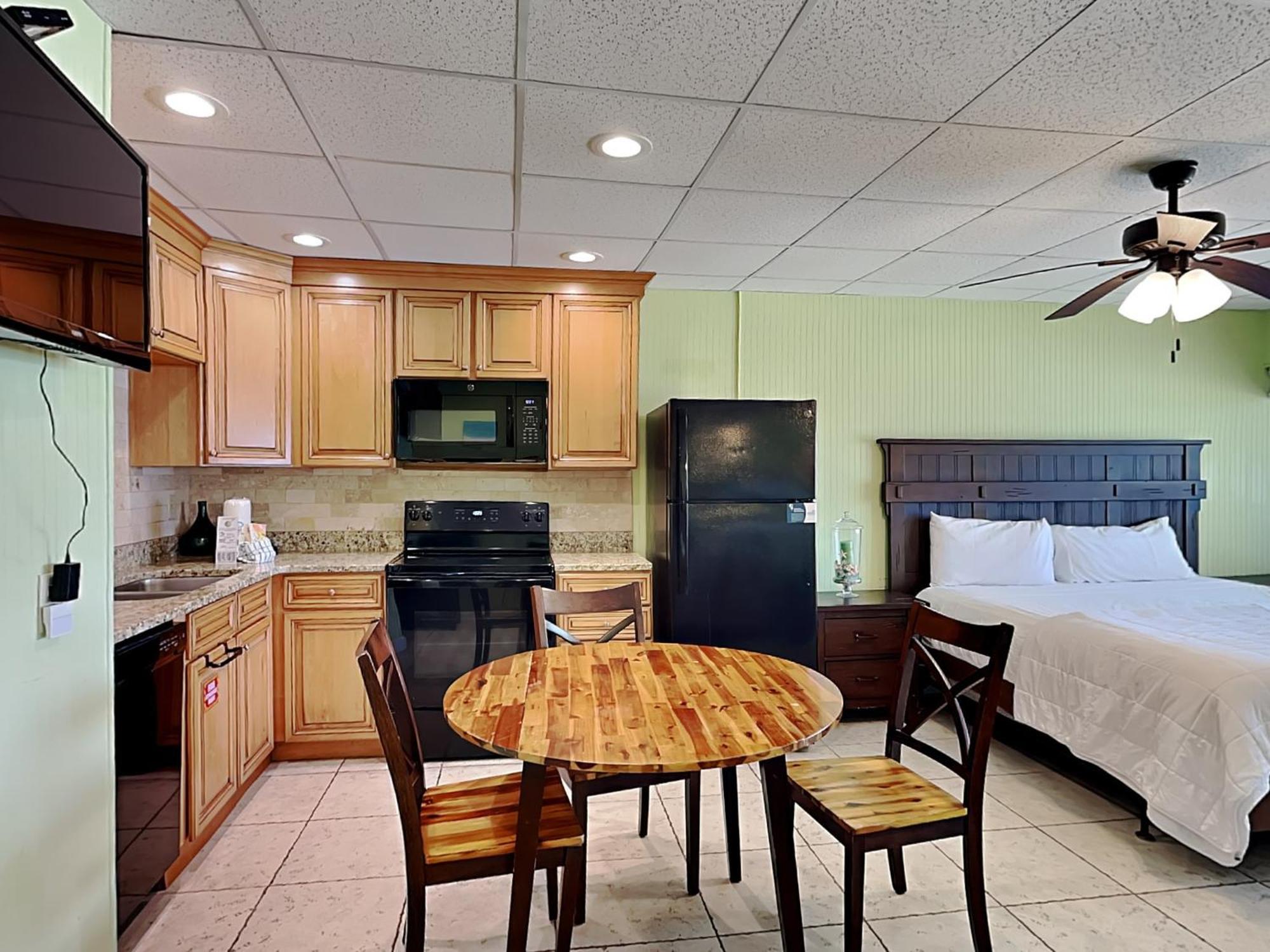 Continental 404 Apartment *
