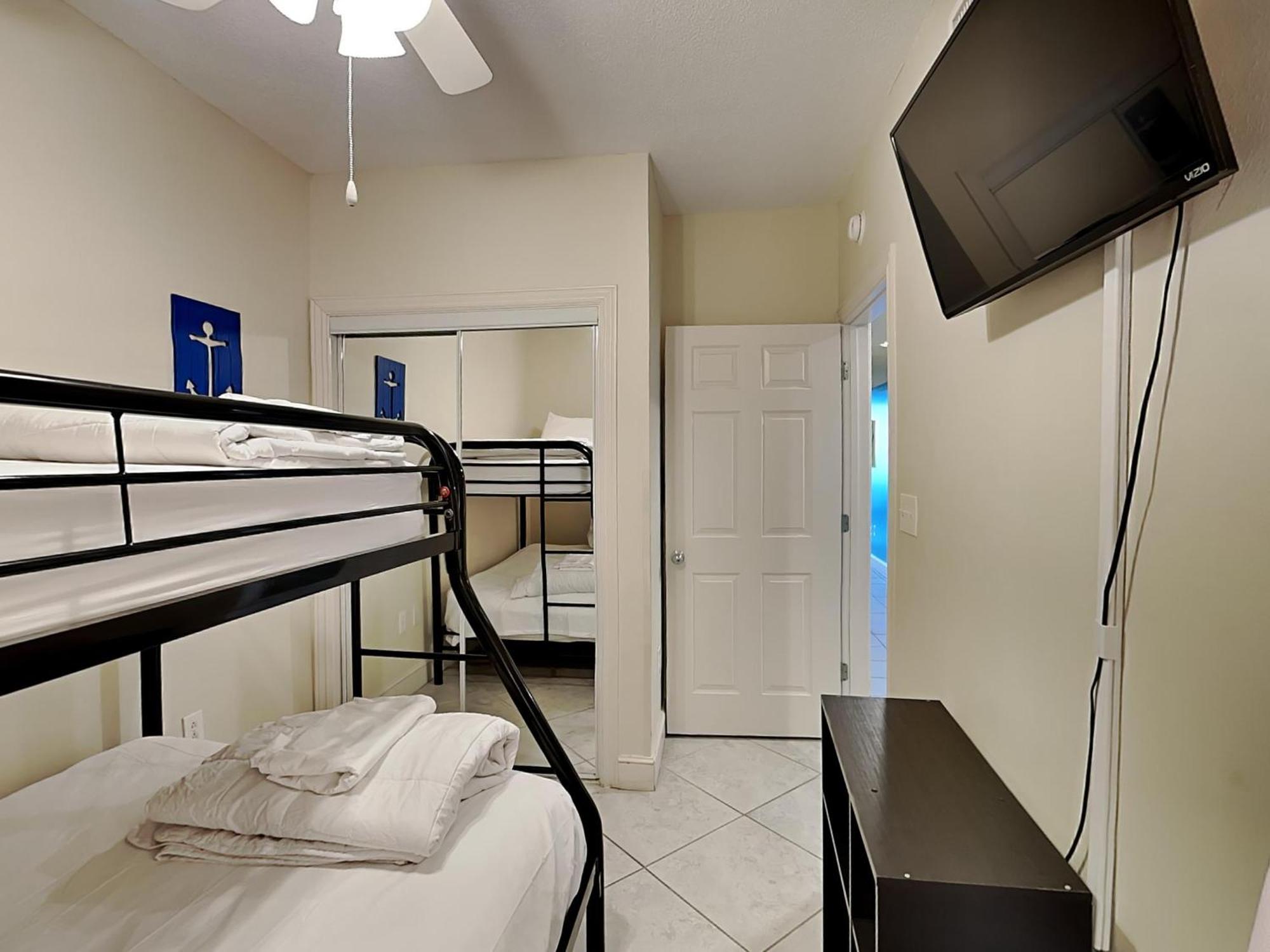 Apartment Majestic Towers Ii 1006