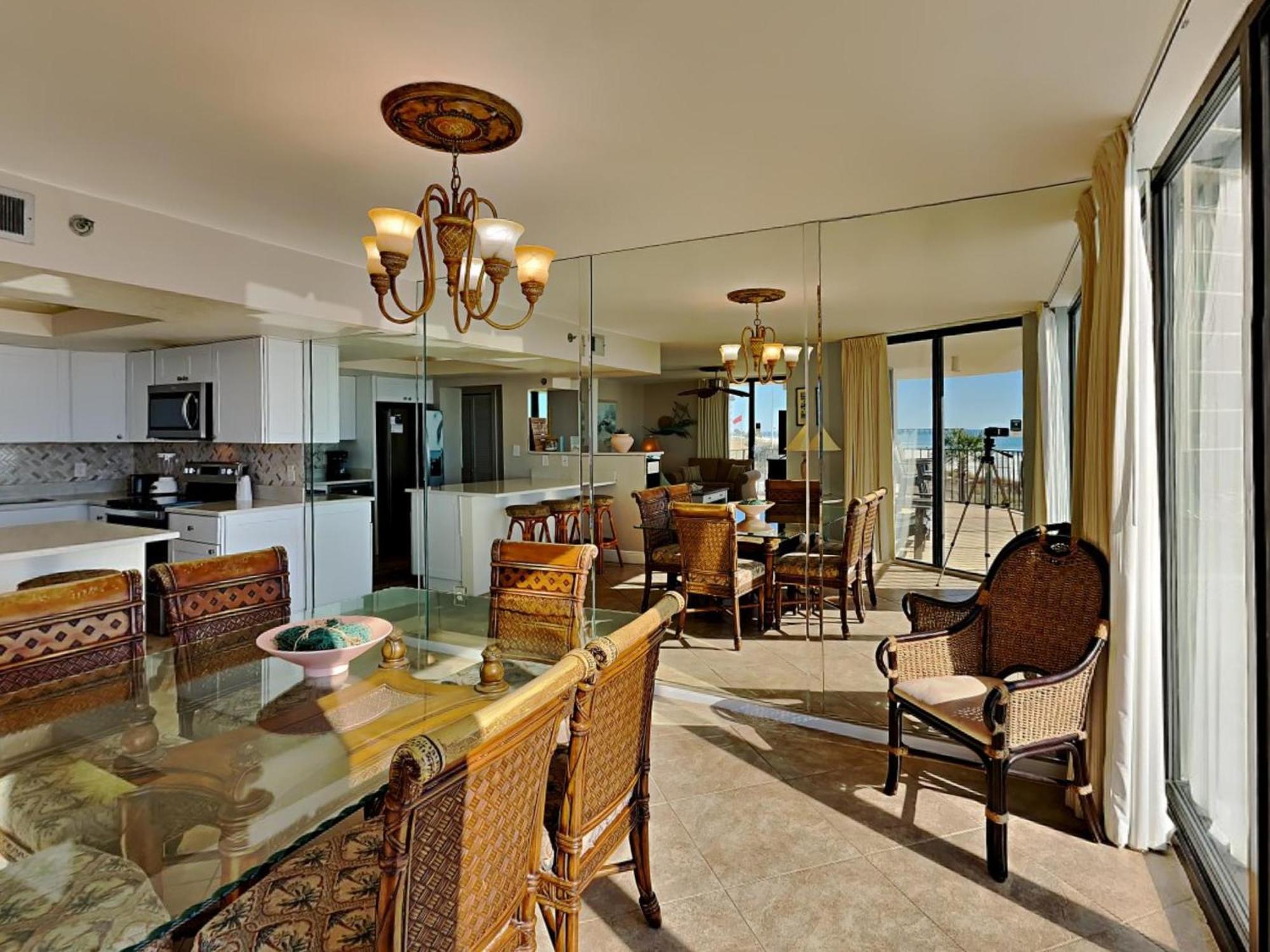 Apartment Edgewater Tower Iii 114