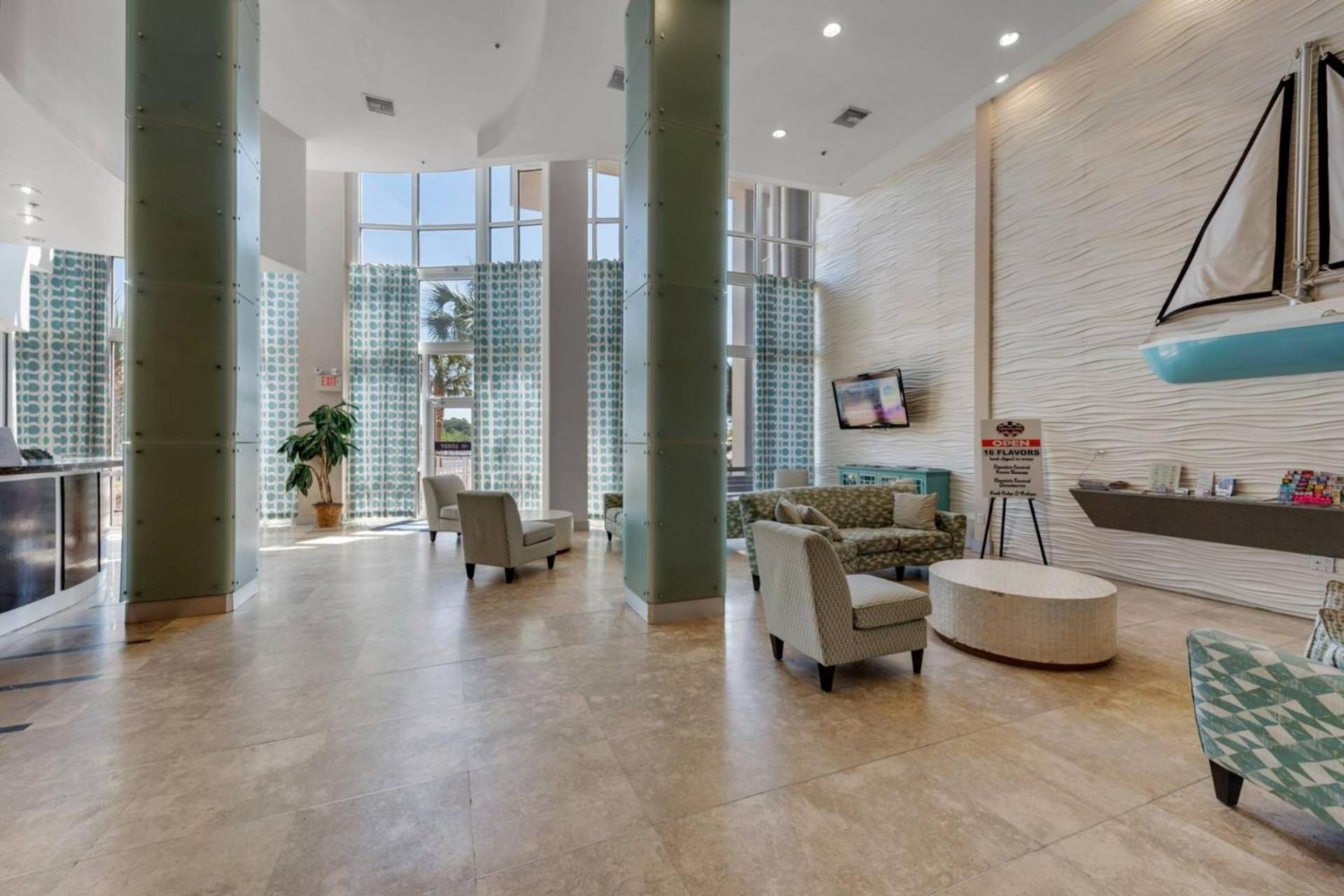 Laketown Wharf 1422 Holiday home