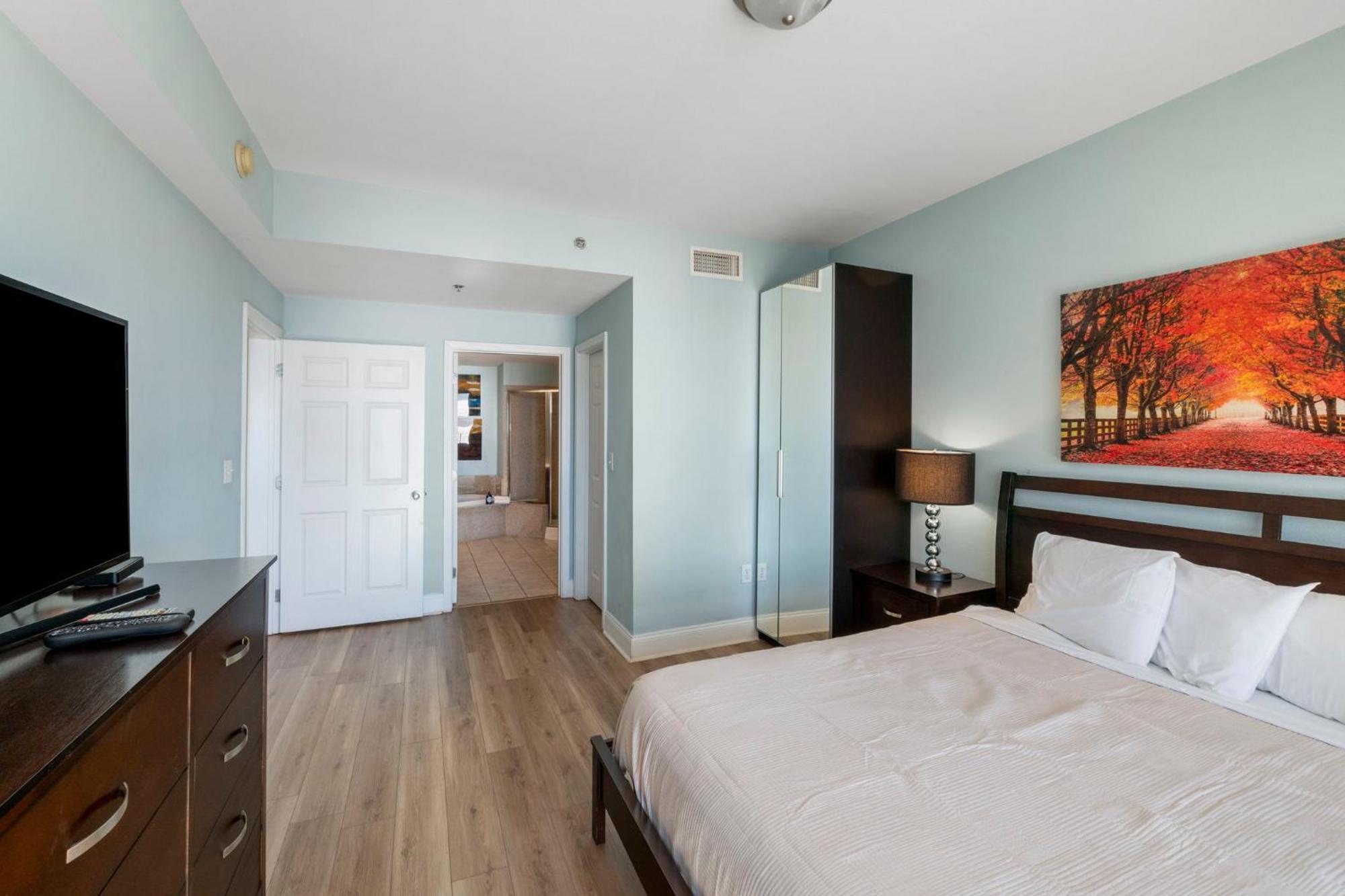 Laketown Wharf #1527 By Nautical