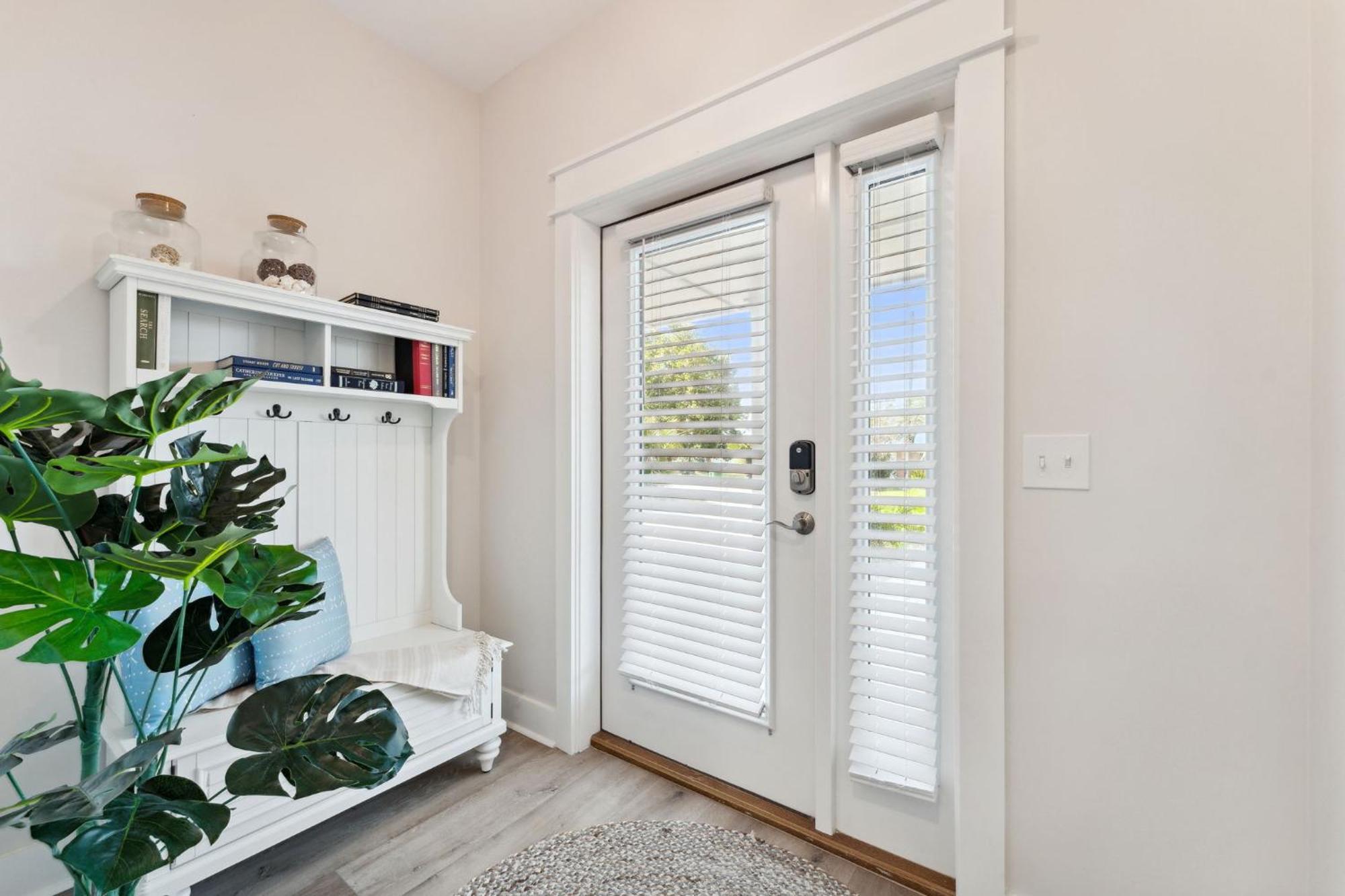Grand Retreat Ii: 4br, 5ba, Sleeps 15 Private Pool Your Perfect Escape!