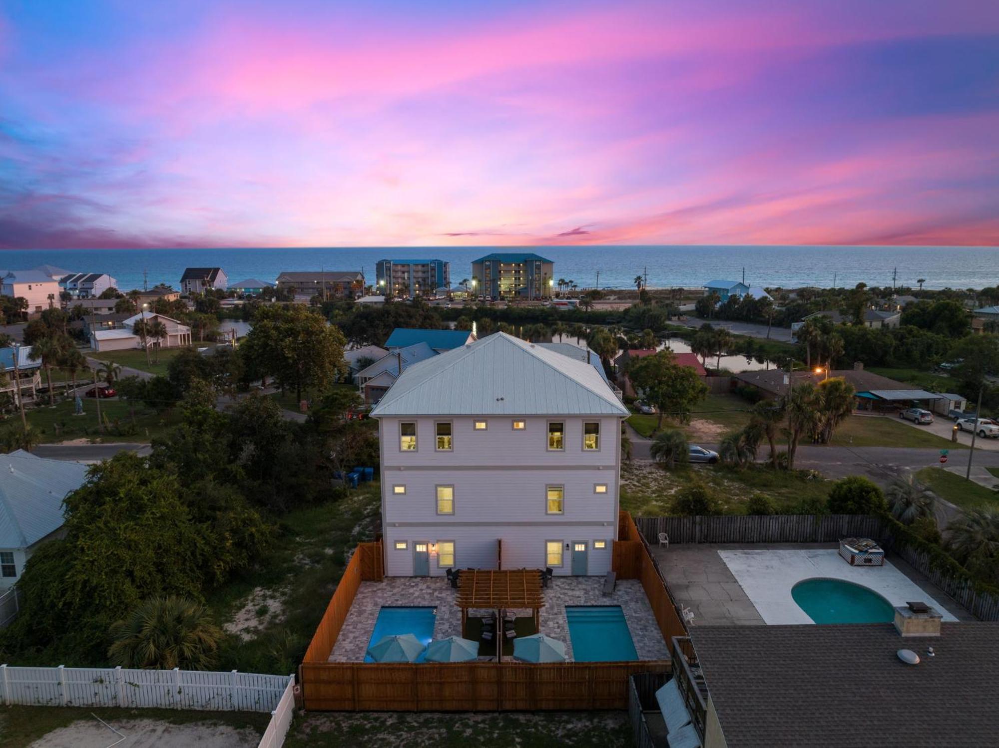 Holiday home Grand Retreat Ii: 4br, 5ba, Sleeps 15 Private Pool Your Perfect Escape!