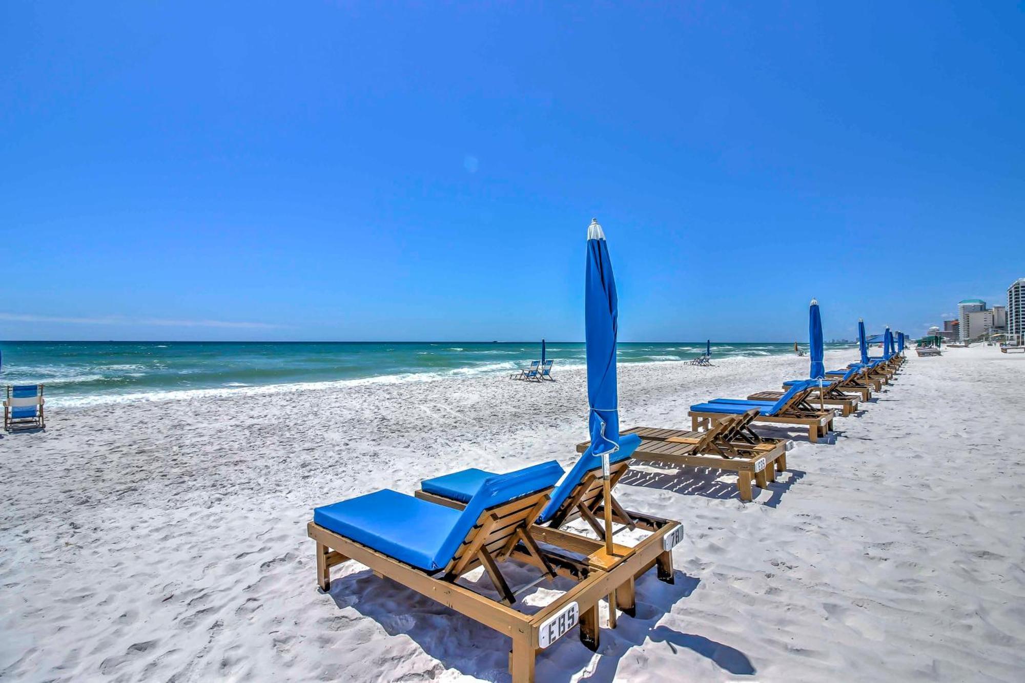 Apartment Coastal Pcb - Walk To The Ocean! *