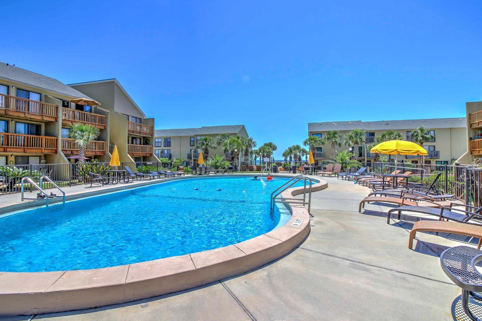 Coastal Pcb - Walk To The Ocean! Apartment