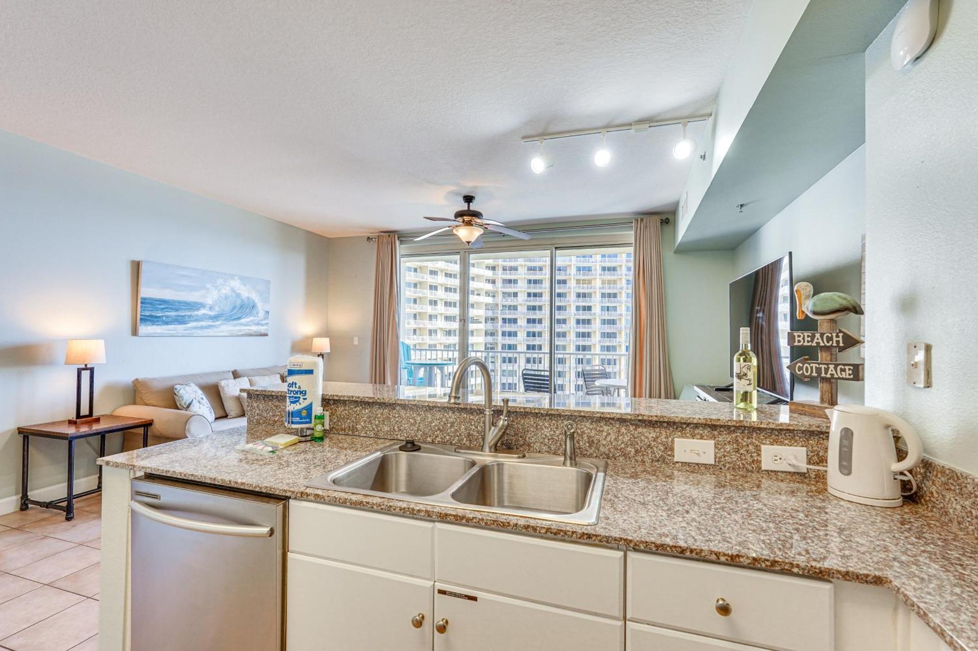 Panama With Balcony And Ocean View! Apartment *