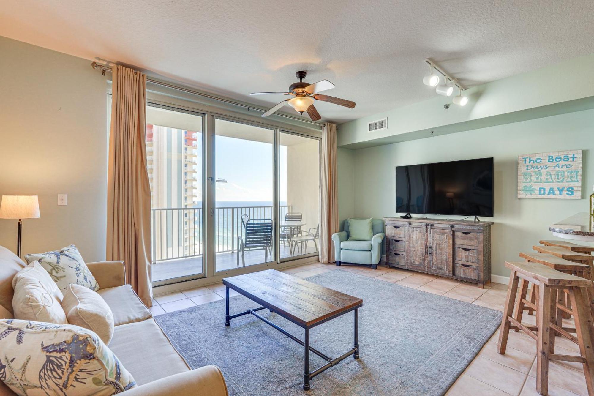 Panama With Balcony And Ocean View! Apartment