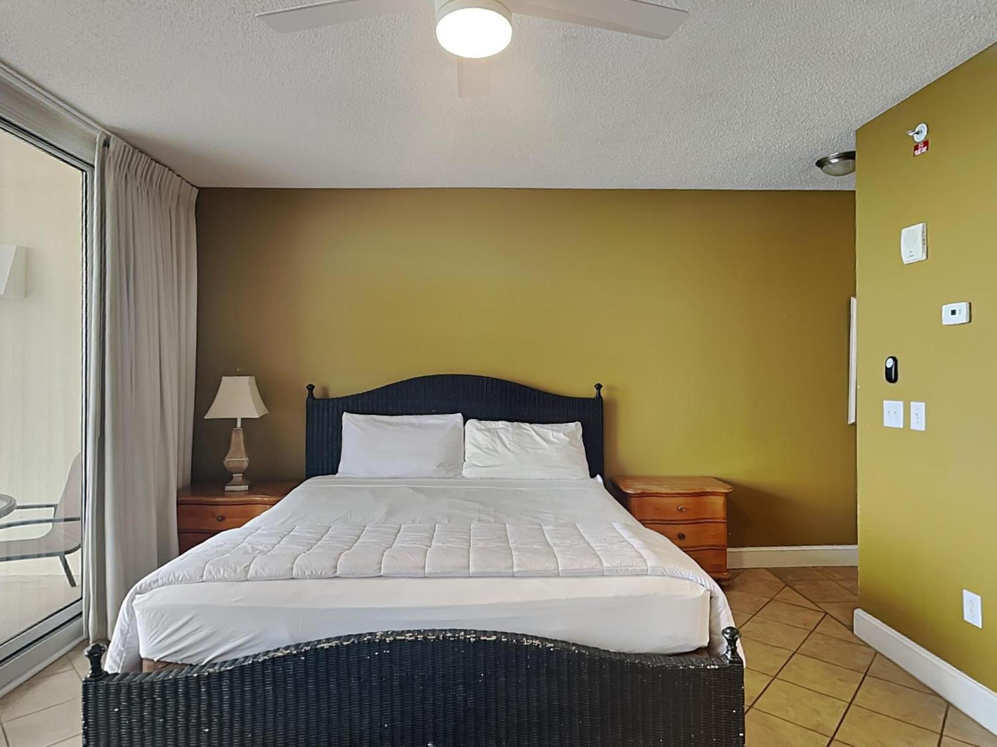Majestic Towers I 1509 Apartment