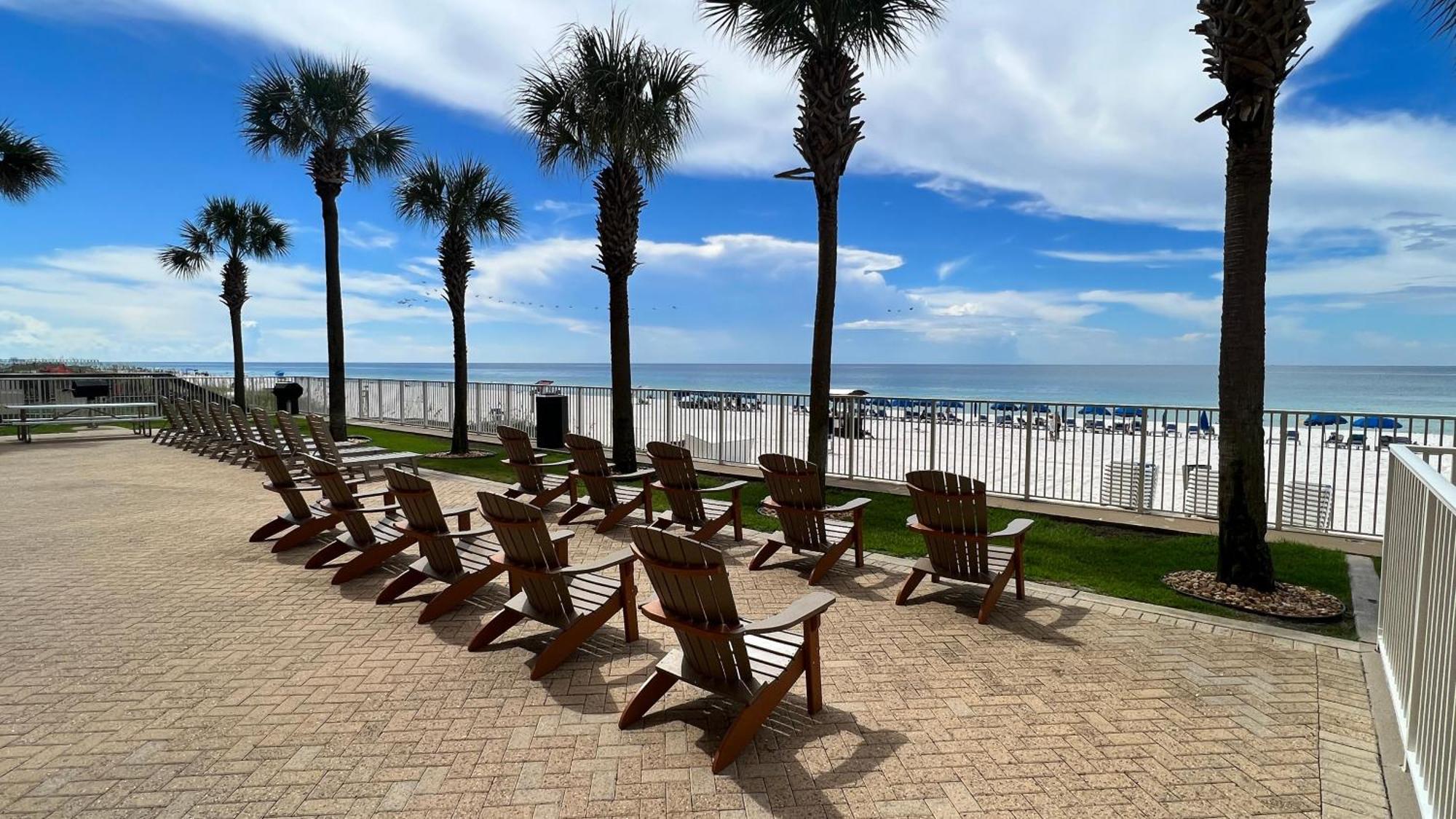 Tropic Winds 1706 Holiday home *