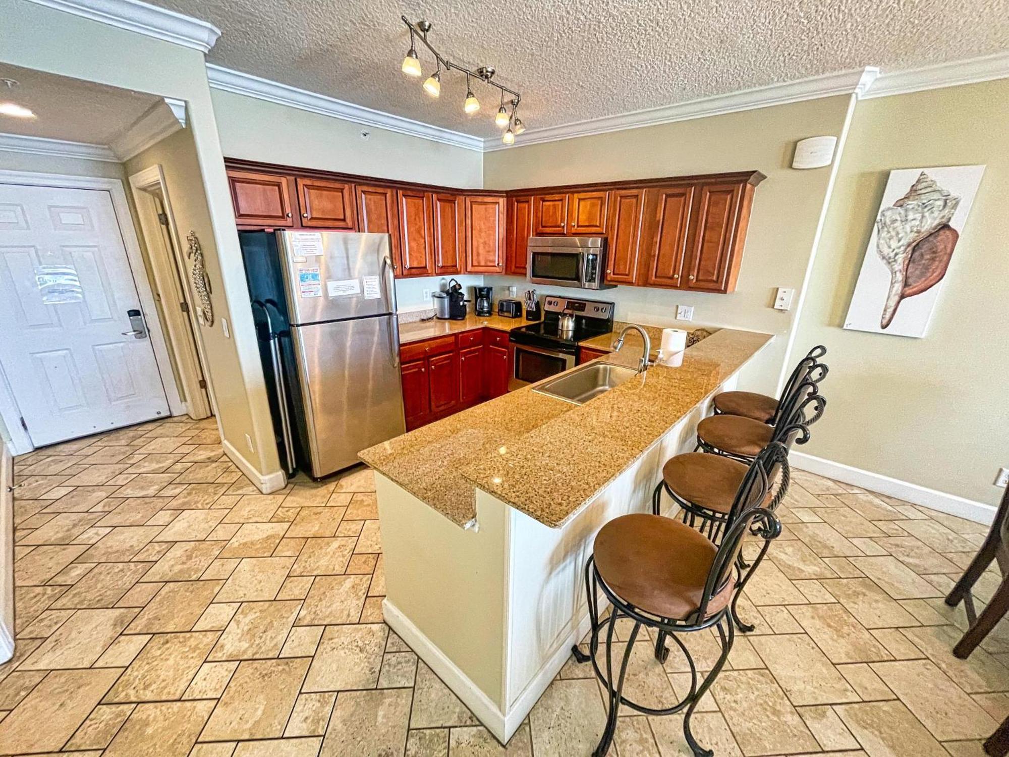 Holiday home Tropic Winds 1706 *