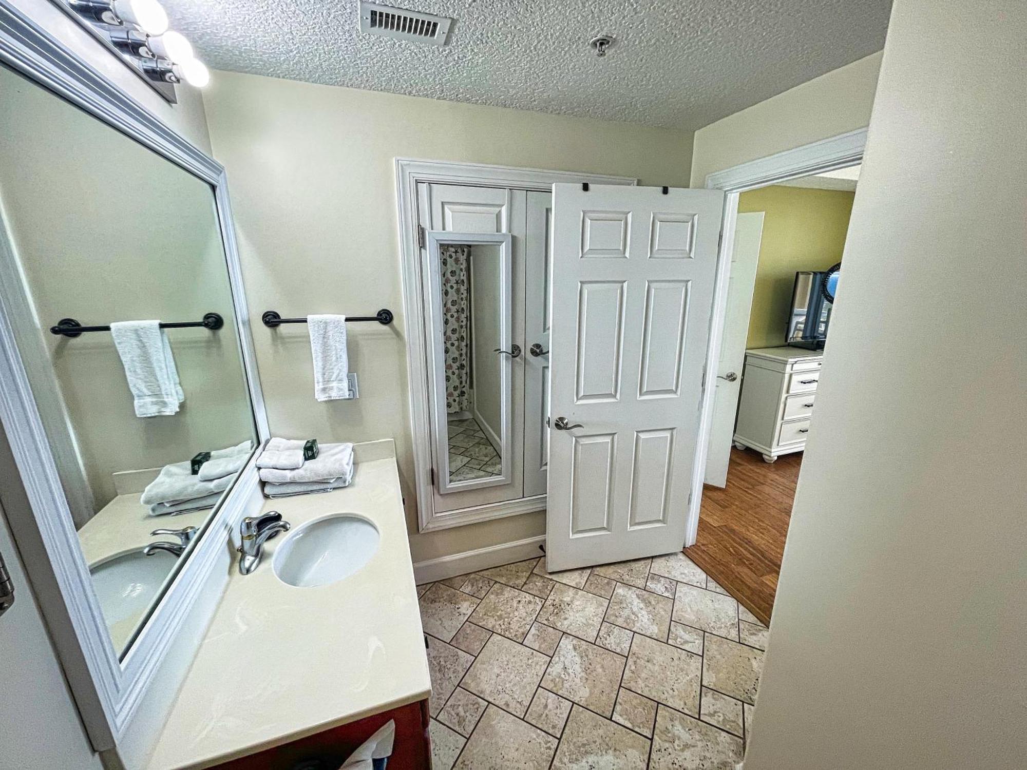 Holiday home Tropic Winds 1706 Panama City Beach