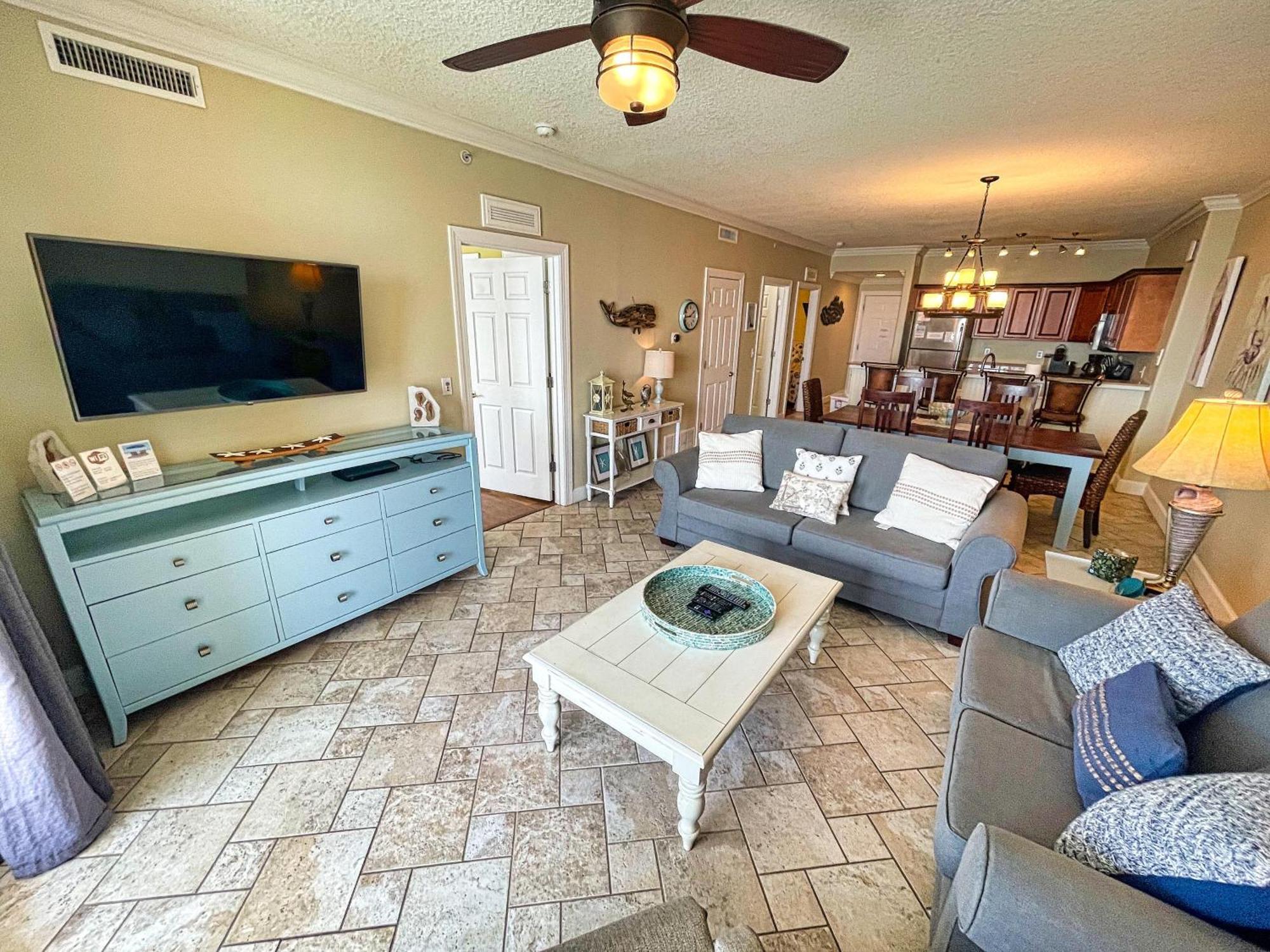 Tropic Winds 1706 Holiday home *
