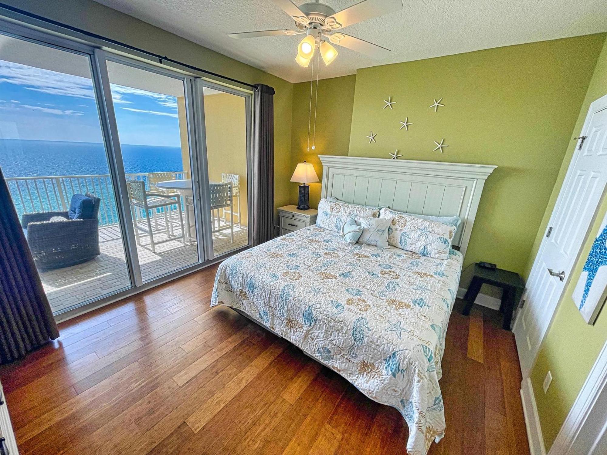 Holiday home Tropic Winds 1706