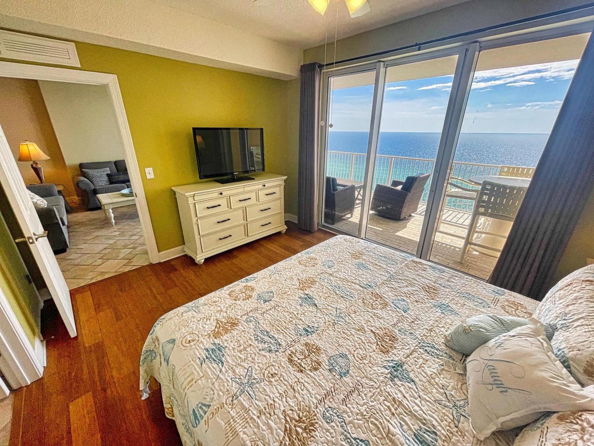 Tropic Winds 1706 Holiday home