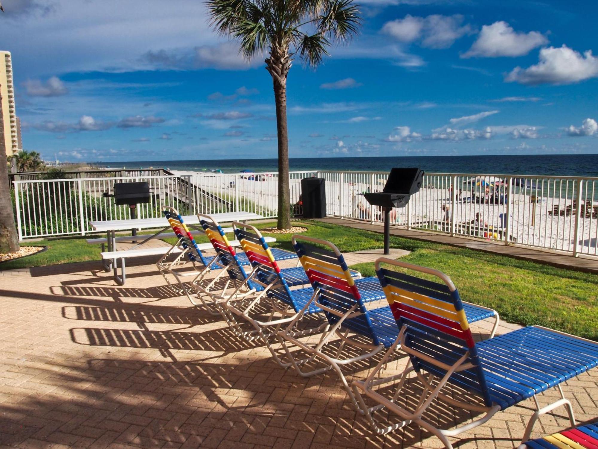 Tropic Winds 1605 Holiday home *