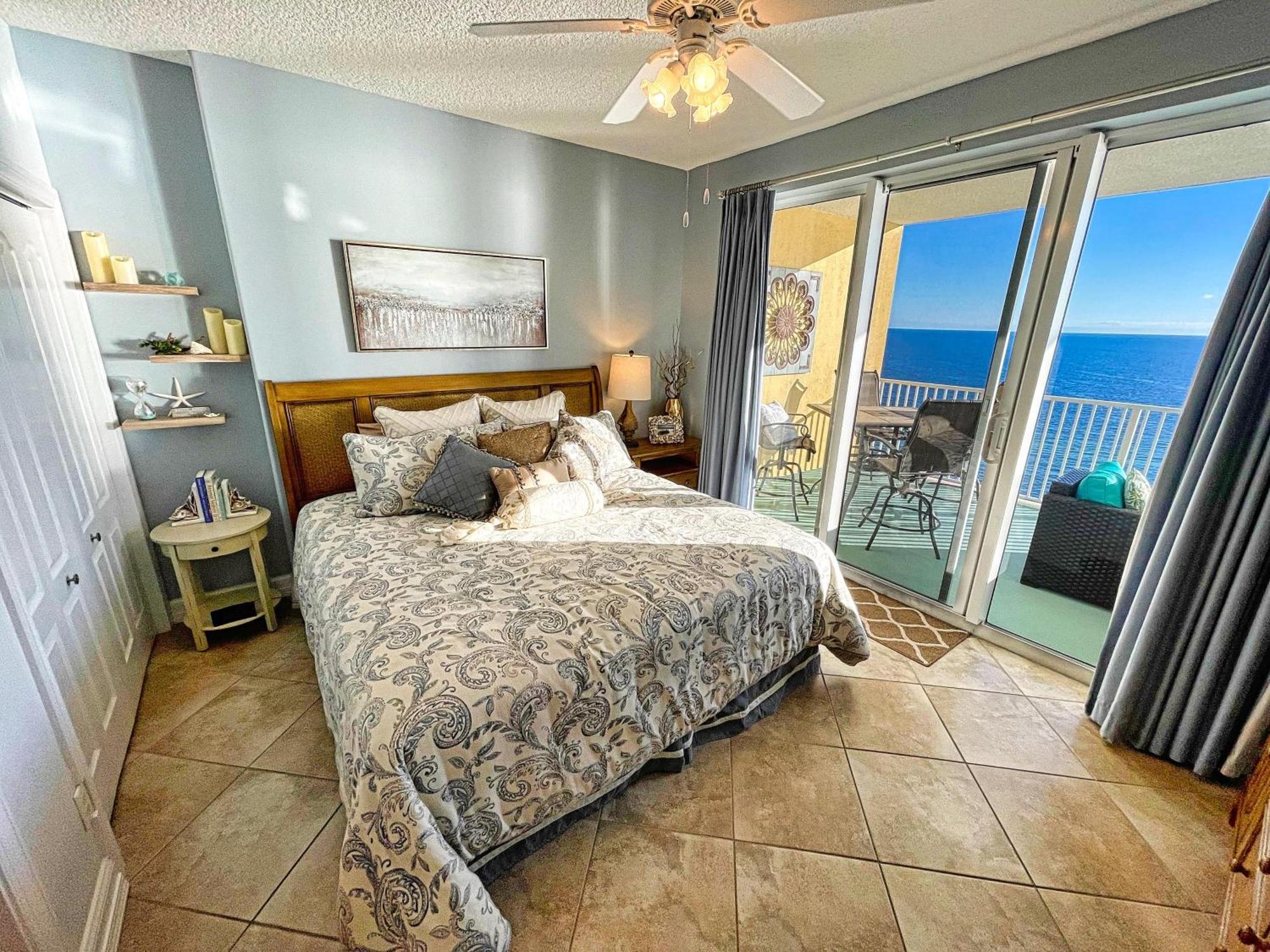 Holiday home Tropic Winds 1605