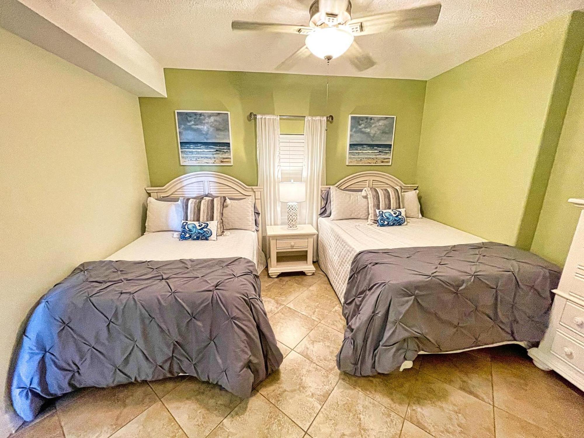 Tropic Winds 1605 Holiday home *