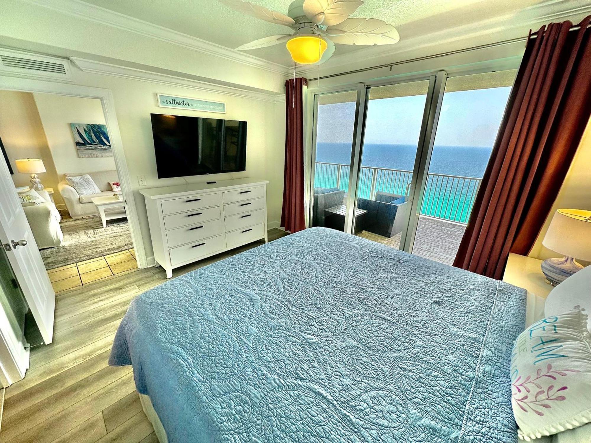 Holiday home Tropic Winds 2302 *