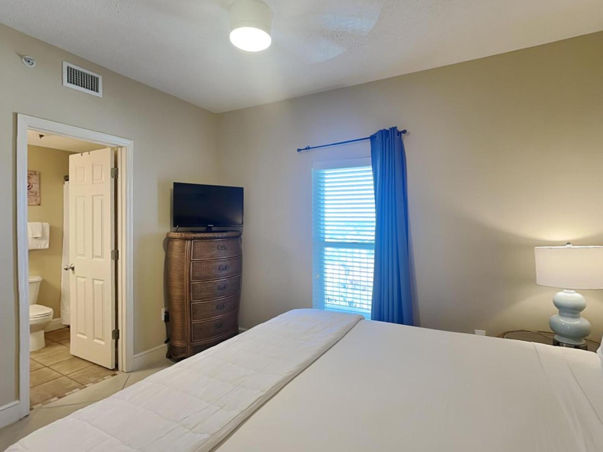 Majestic Towers I 1311 Apartment *