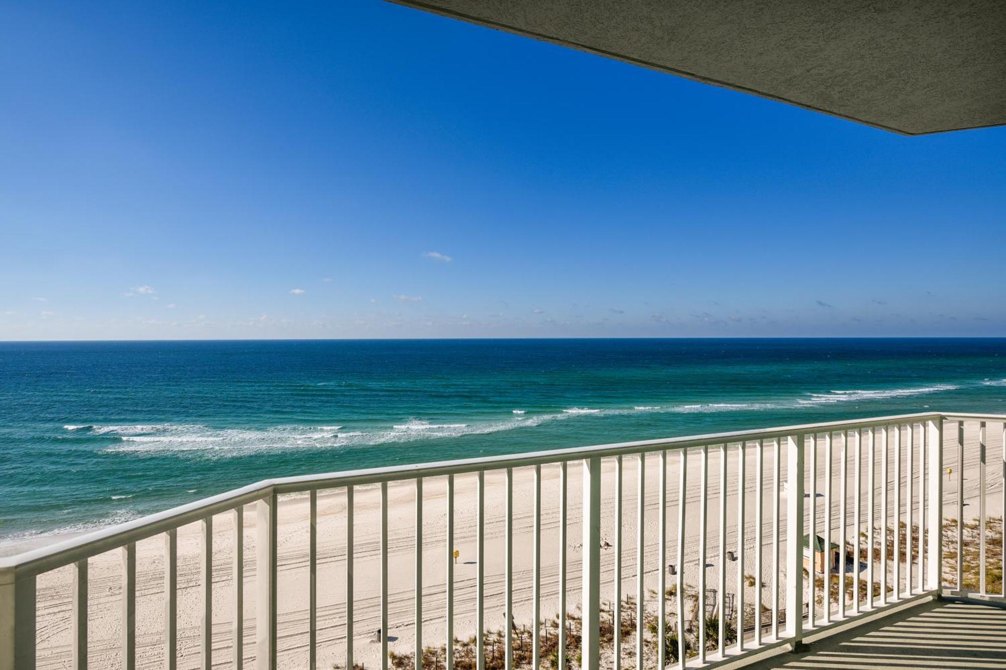 Boardwalk #803 By Book That Holiday home *