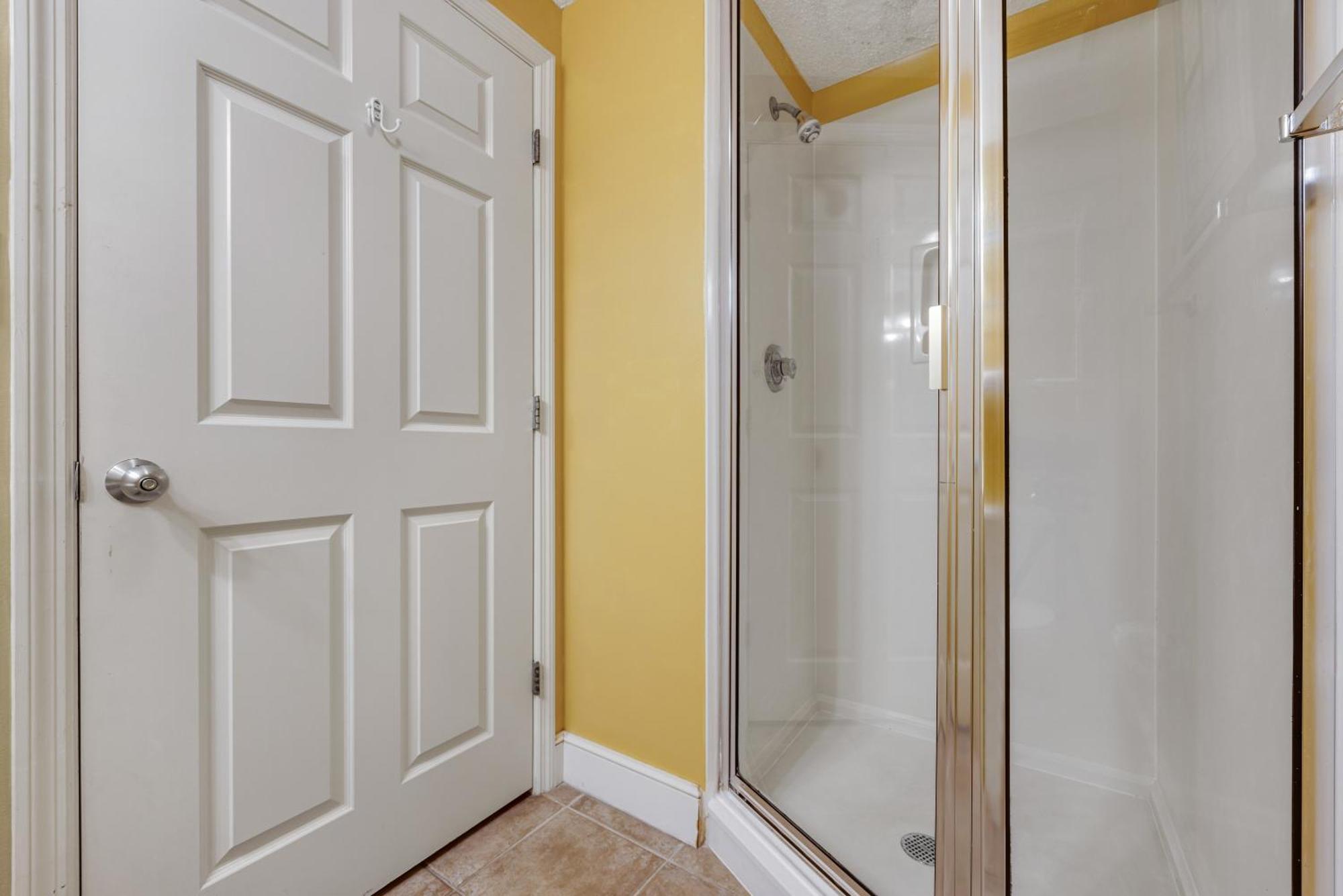 Parking Fee Included-majestic 1-1306! Gulf Front 1bedroom, Pool,hot Tubs,tennis * Panama City Beach