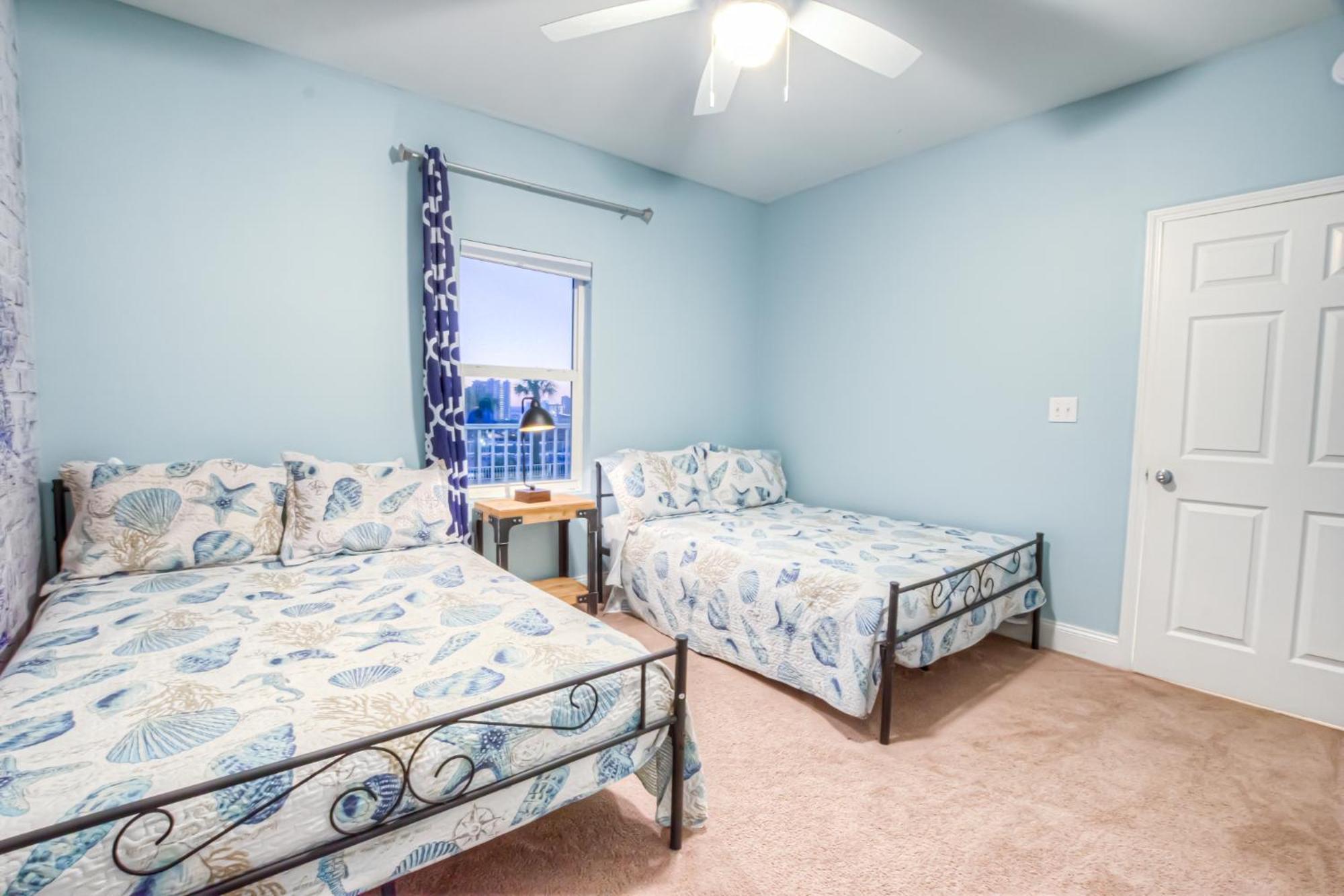 Beautiful 3 Bd Laketown Wharf 1133- Amenities! * Panama City Beach