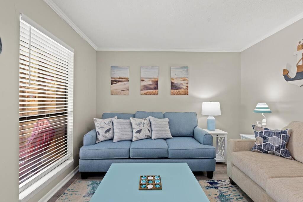 Absolute Beach - Seasonal Hot Tub, Bbq, 700 Feet To Beach, Central Pcb, Free Daily Activities, & More! *