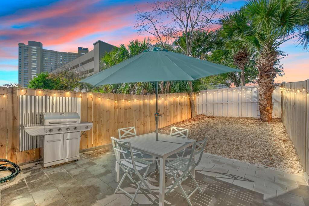 Absolute Beach - Seasonal Hot Tub, Bbq, 700 Feet To Beach, Central Pcb, Free Daily Activities, & More!