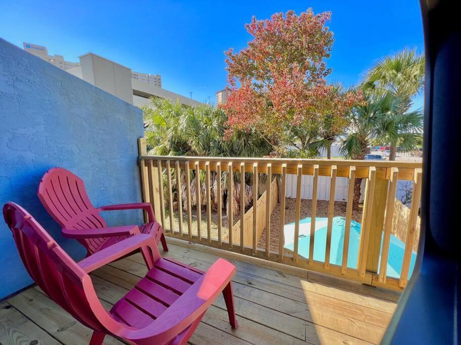 Absolute Beach - Seasonal Hot Tub, Bbq, 700 Feet To Beach, Central Pcb, Free Daily Activities, & More! Holiday home