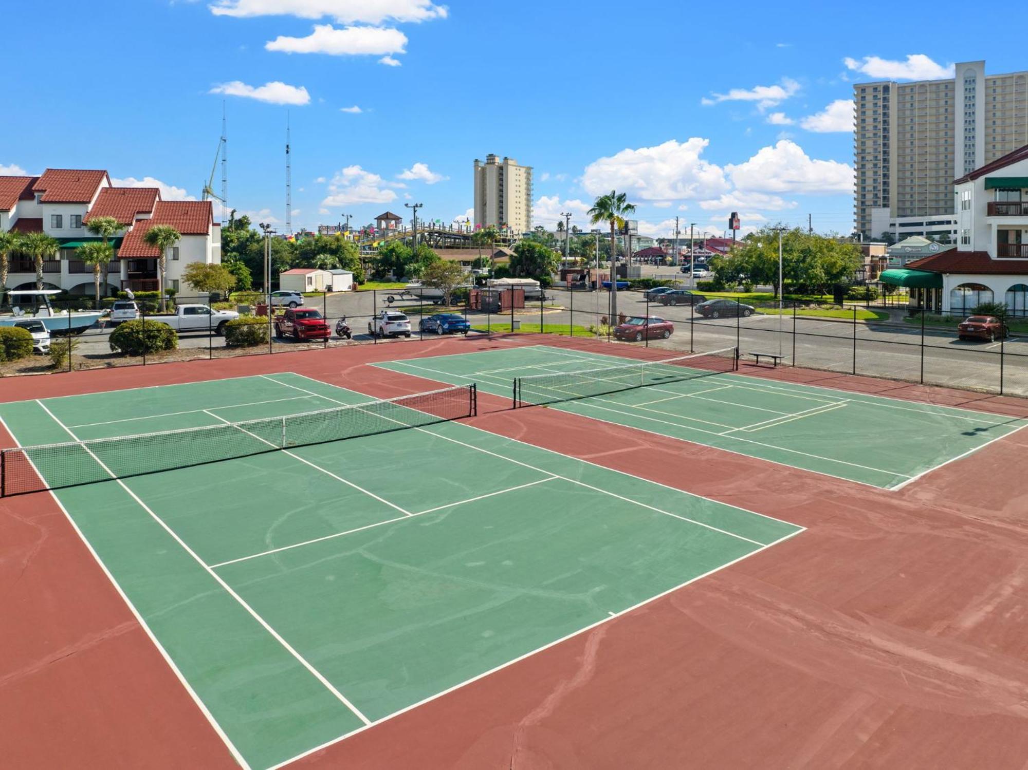 Apartment The At St Thomas Square 1305a Panama City Beach